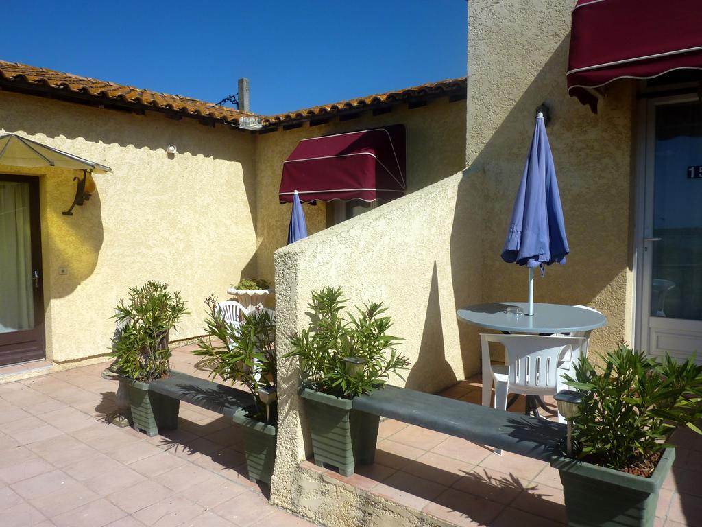 Longo Mai Hotel Arles Ngoại thất bức ảnh