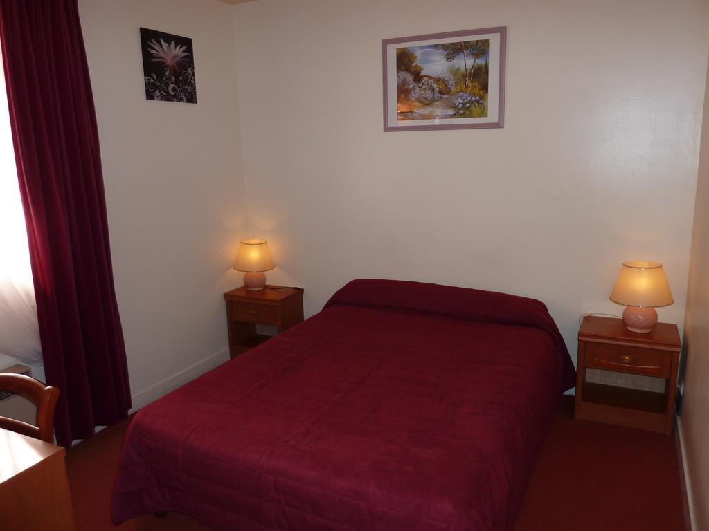 Longo Mai Hotel Arles Phòng bức ảnh